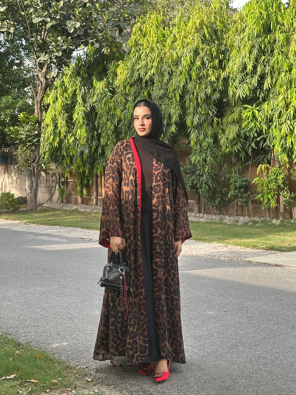 Leopard Shrug